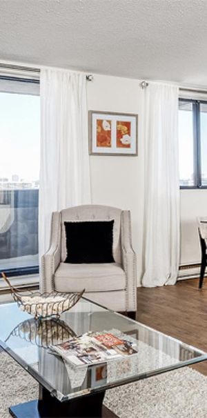 Lincoln Park Tower - Photo 1