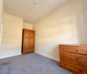 2 bed terraced house to rent in St. Cuthbert Street, Burnley, BB10 - Photo 6