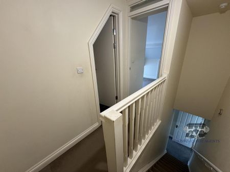 2 bedroom maisonette to rent - Photo 5