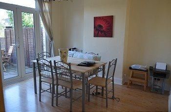 3 bedroom terraced house to rent - Photo 2