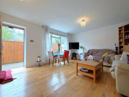 2 bedroom house share to rent - Photo 2