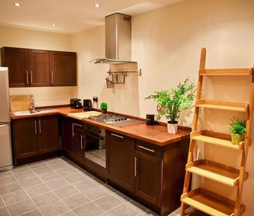 2 Bedroom Apartment To Let - Photo 1