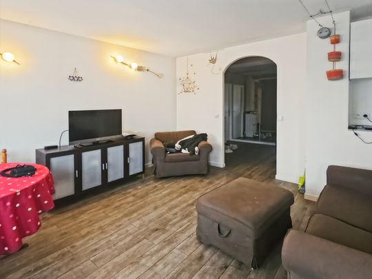 CHAMBRE à louer au pied de la gare MASSY-PALAISEAU - Photo 1