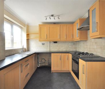 2 bedroom semi-detached house to rent - Photo 4