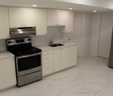 For Lease - 2 Bakersfield Road, Brampton, Ontario - Photo 2