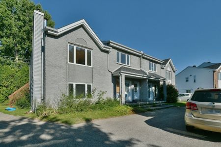 977 Place Molière, app.A, J7R 6V1, Deux-Montagnes - Photo 2