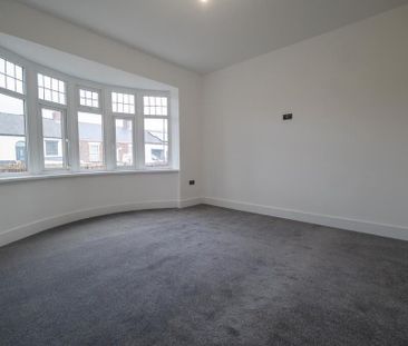 2 bedroom semi-detached bungalow to rent - Photo 2