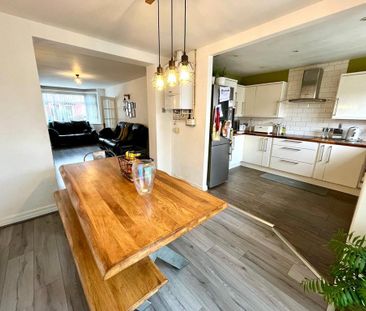 3 bedroom terraced house to rent - Photo 3