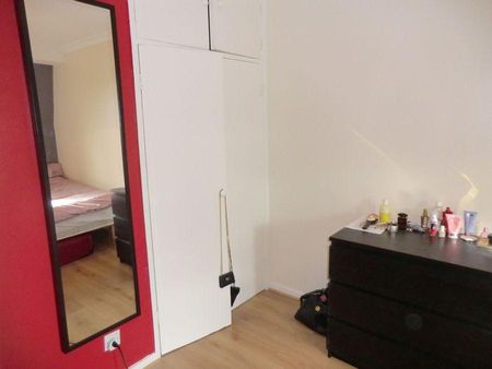 3 bedroom flat share to rent - Photo 3
