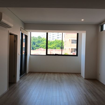 One bedroom affordable housing apartment - Photo 4