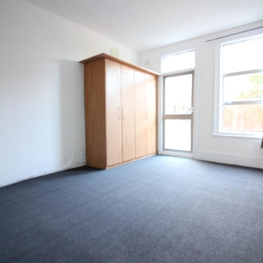 Ferme Park Road, Crouch End, London - Photo 1