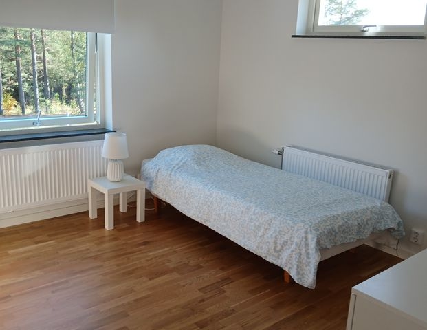 Axvägen, Vallentuna - Photo 1