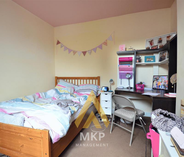 4 bedroom terraced house to rent - Photo 6