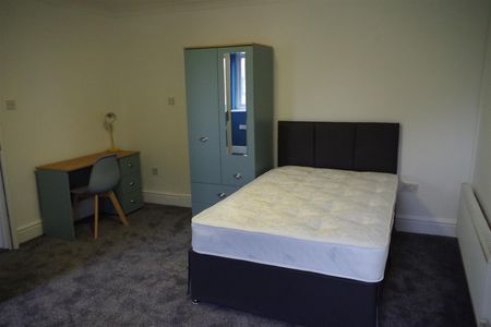 Wigan Road, Bolton - Photo 5