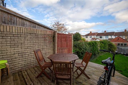 3 bedroom semi-detached house to rent - Photo 3