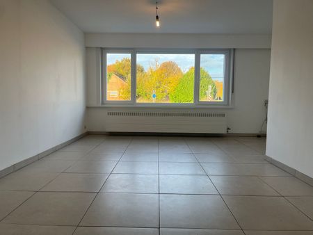 Gerenoveerde gelijkvloerse woning met tuin en 2 slaapkamers te huur in Balen - Photo 2