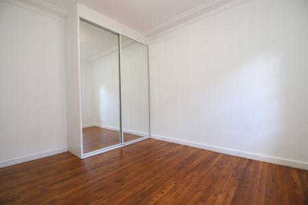 Three Bedroom Home - Photo 3