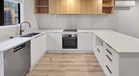 New in Wainui - Photo 3