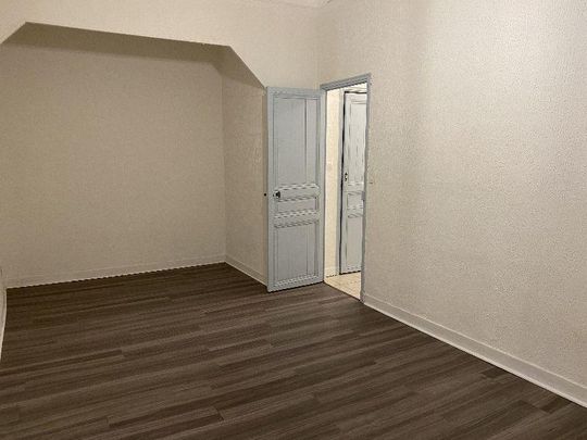 Location appartement Marseille 6ème (13006) - Photo 1