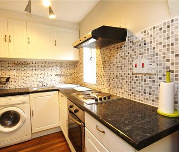 Studio to rent - Photo 6