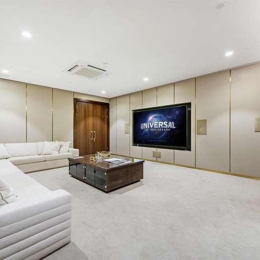 The Residence, Charles Clowes Walk Nine Elms, London, SW11 - Photo 1