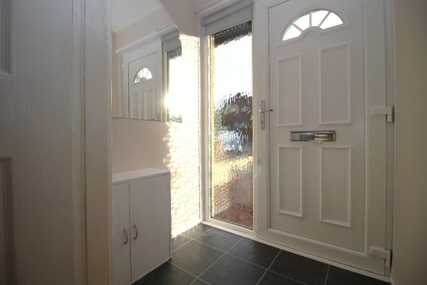 1 bedroom semi-detached house to rent - Photo 1