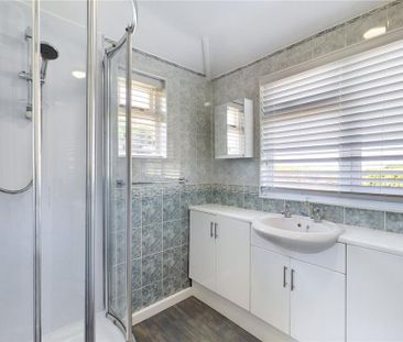 3 bedroom bungalow to rent - Photo 1