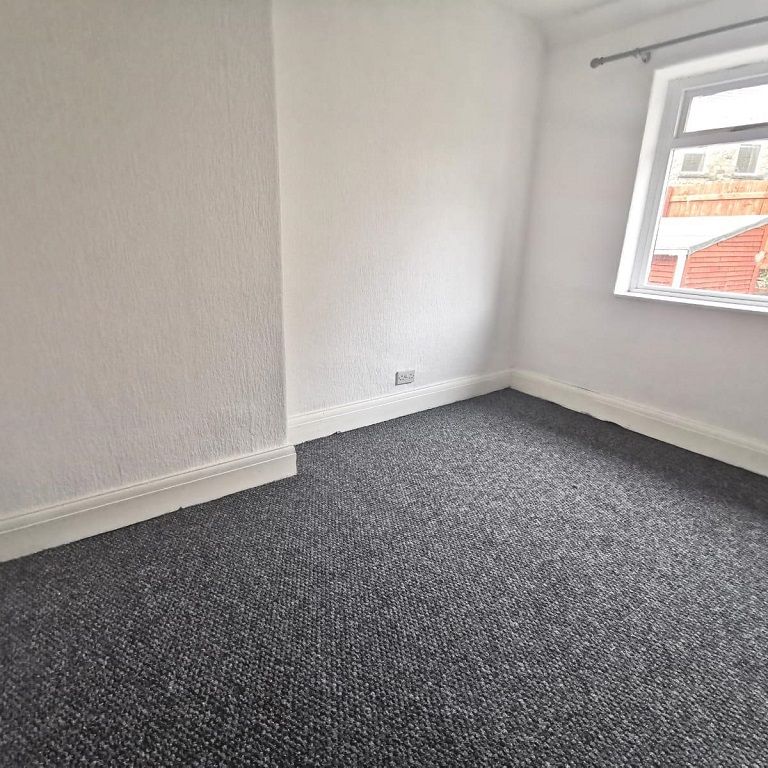 Slate Street, Morriston, SA6 8AY - Photo 1