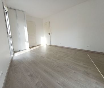 Location Appartement 2 pièces 49m² LA RICHE 37520 - Photo 1