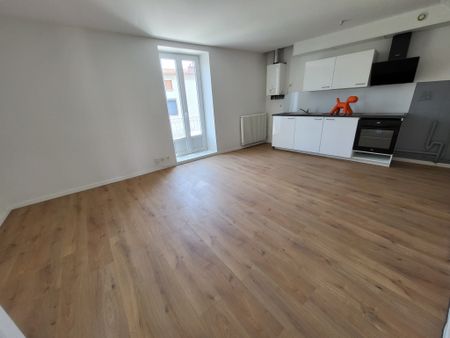 Location Appartement 3 pièces 46m² AUBIERE 63170 - Photo 2