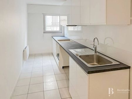 Rental Apartment Paris 15th Grenelle - Photo 5