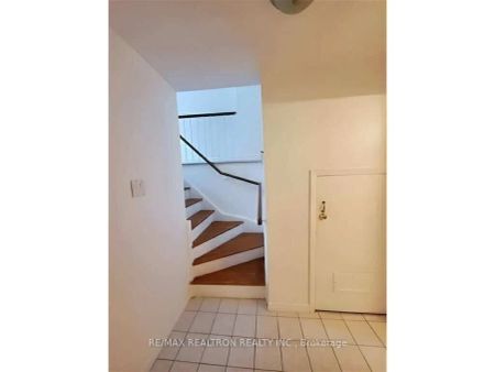 75 Mcnicoll Avenue #basement - Photo 5