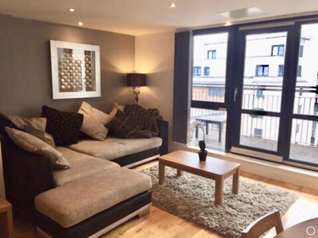 2 Bed Flat, The Atrium, NG2 - Photo 2