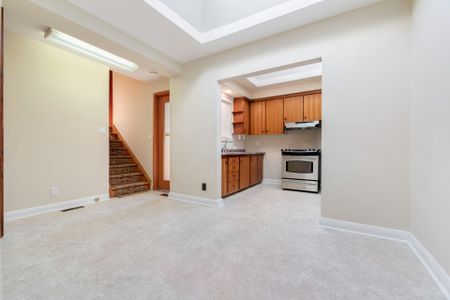 For Lease - 377 Horsham Avenue, Toronto, Ontario - Photo 3