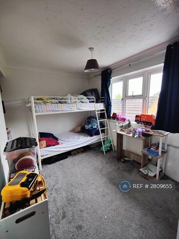 2 bedroom semi-detached house to rent - Photo 3