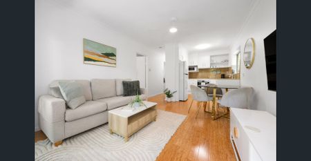 Fully Furnished Inner-City Apartment in Boutique West End Complex - Photo 3