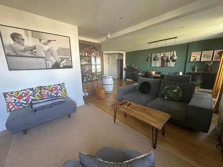 Location Appartement 4 pièces 86m² - Photo 2