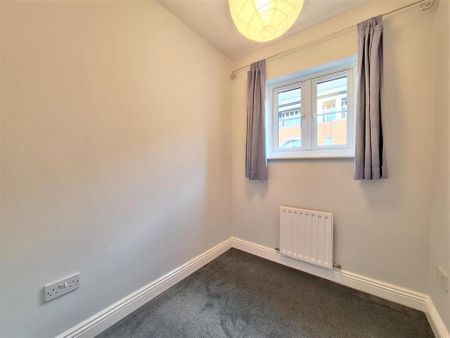 3 bedroom terraced house to rent - Photo 3