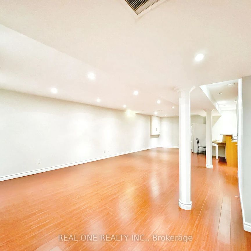 Detached Home For Lease | N9234064 - Photo 1