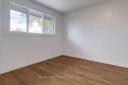 For Lease - 152 Clarence Street Unit# Main, Brampton, Ontario - Photo 4