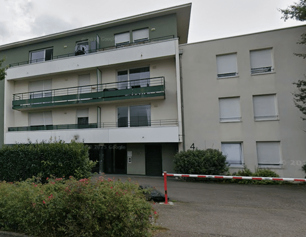 VANDOEUVRE PROCHE POLYTECH BEAU T2 DE 46 M2 AVEC TERRASSE ET EMPLACEMENT DE PARKING - Photo 1