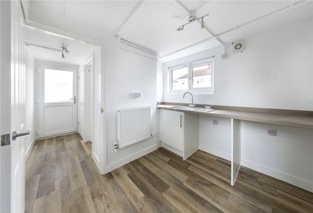 Malta Road, Deepcut, Camberley, Surrey, GU16 - Photo 4