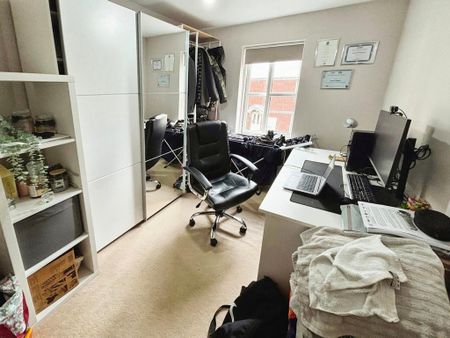 2 bedroom flat to rent - Photo 5