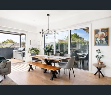 346 Koornang Road, Carnegie VIC 3163 - House For Rent | Domain - Photo 5