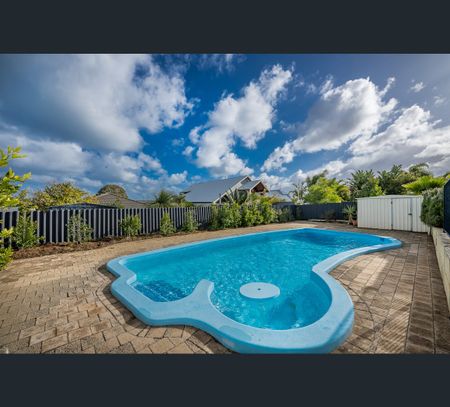 88 Bridgewater Drive, Kallaroo, WA 6025 - Photo 2
