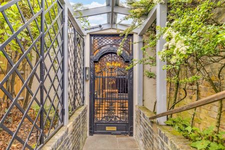 Spencer Court, Marlborough Place, St John's Wood, NW8 0PP - Photo 5