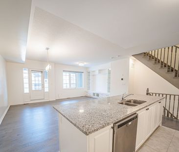 For Lease - 77 Ness Drive, Richmond Hill, Ontario - Photo 1