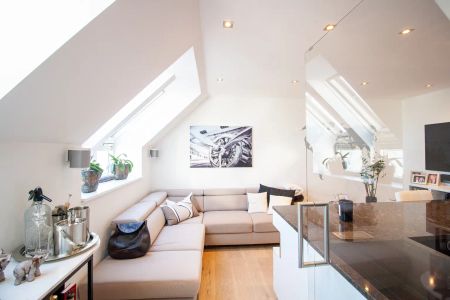 Modernes Maisonette-Juwel mit Terrasse im 3. Bezirk – Tischlerküche, 2 Bäder & Klimaanlage - Photo 4