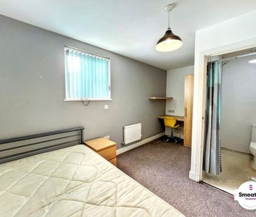 4 bedroom flat to rent - Photo 5