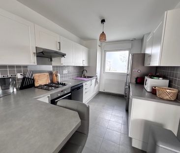 Location Maison 4 pièces 79m² SALLAUMINES 62430 - Photo 4
